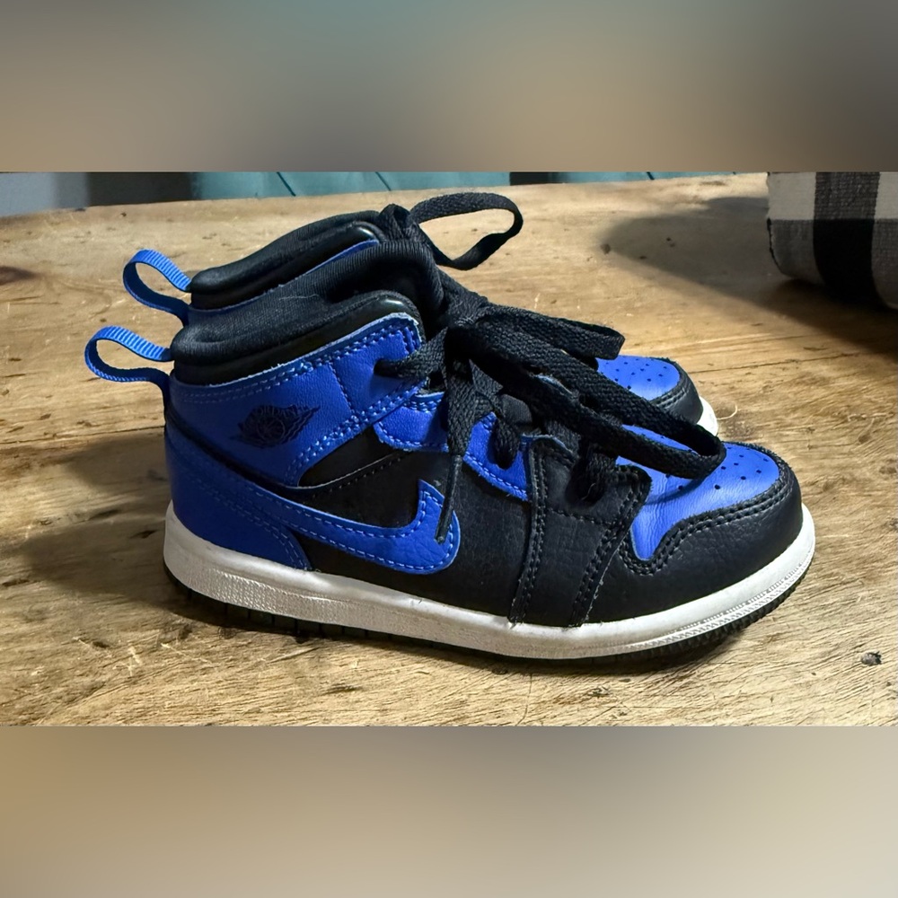 Nike Boys Air Jordan 1 Mid 640735-077 Blue and Black Sneakers 9C